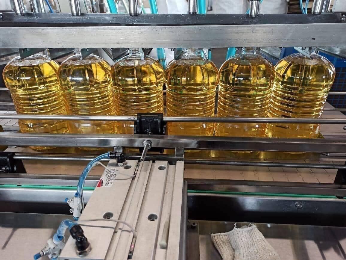 Selling Best Quality Sunflower Oil/ 100 Refined Sunflower Cooking Oil