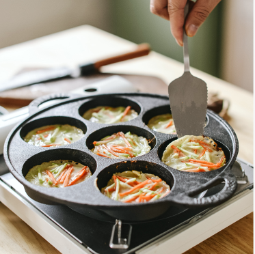 Nonstick 7 Hole Linking Popover Pan Cast Iron Biscuit Pan - China Pan and Cast  Iron Pan price