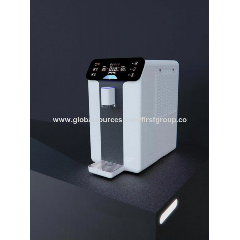 2023 NEW portable water generator which extracts water from the air