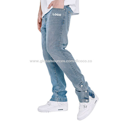 Pantalon avec bouton discount sur le cote