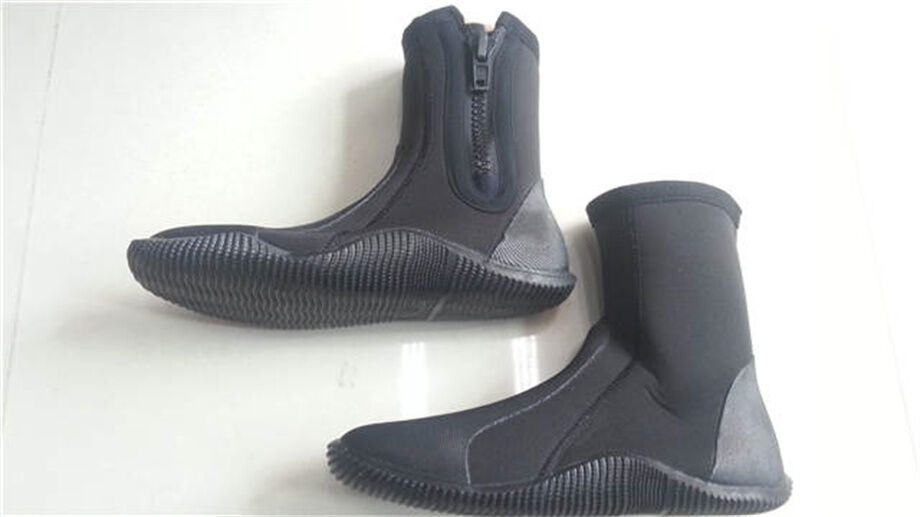 Fishing Swimming High Upper Warm Anti Slip Diving Boots - China