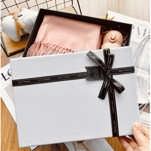 Caja de regalo de cartón rosa 20 x 20 x 10 cm - Comprar cajas  autoensamblada para regalo