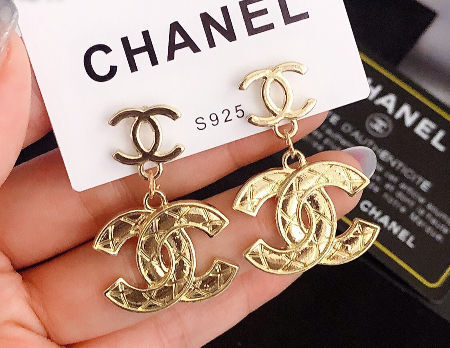 Look at these Beautiful Louis Vuitton Earrings DHGate Replicas. Get them  now at  : r/DHGateRepLadies