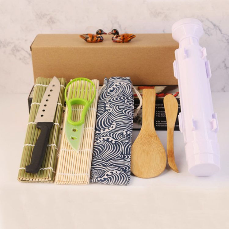 https://p.globalsources.com/IMAGES/PDT/B5918971860/Lunch-Box-Baking-Tools-Spoon-Rest-Sushi-Making-Kit.png