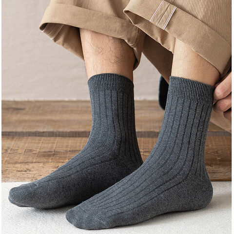 Casual Autumn Winter New Men Socks Solid Color Happy Socks Fashion  Embroidered Letter Combed Cotton Socks