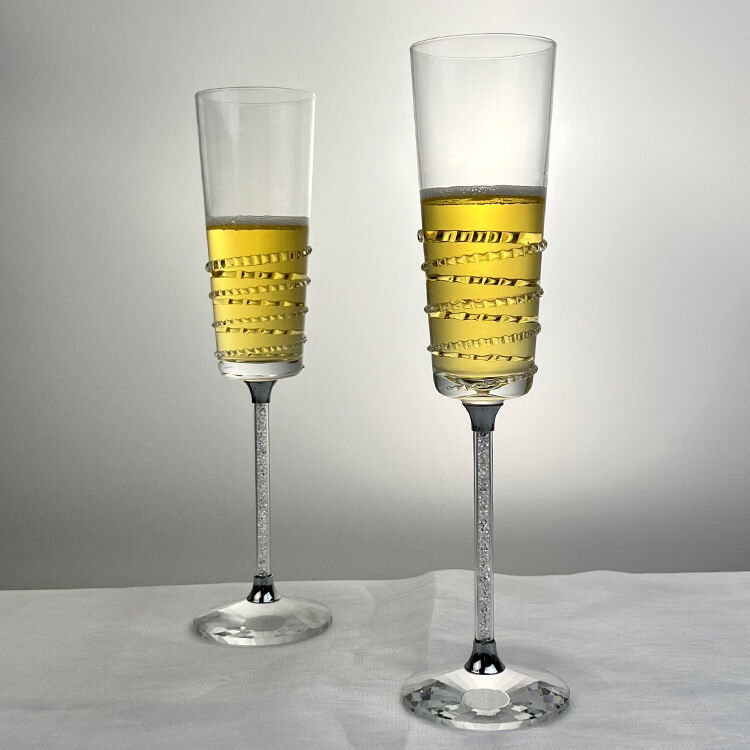 https://p.globalsources.com/IMAGES/PDT/B5936961696/Champagne-glasses.jpg