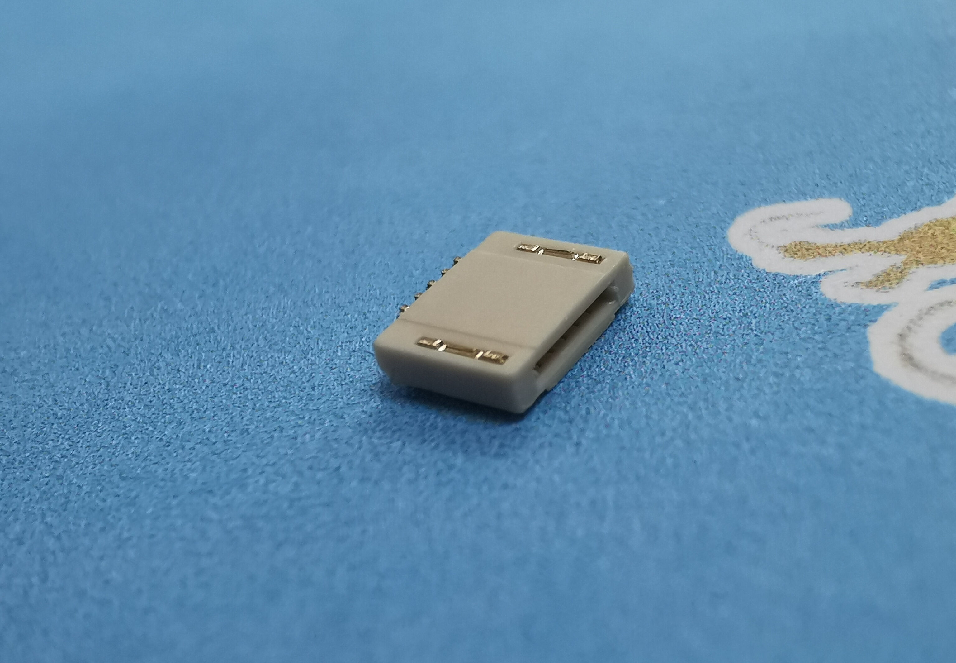 Buy China Wholesale Factory Nonzif Fpc Connector 0.5mm Pitch Horizon