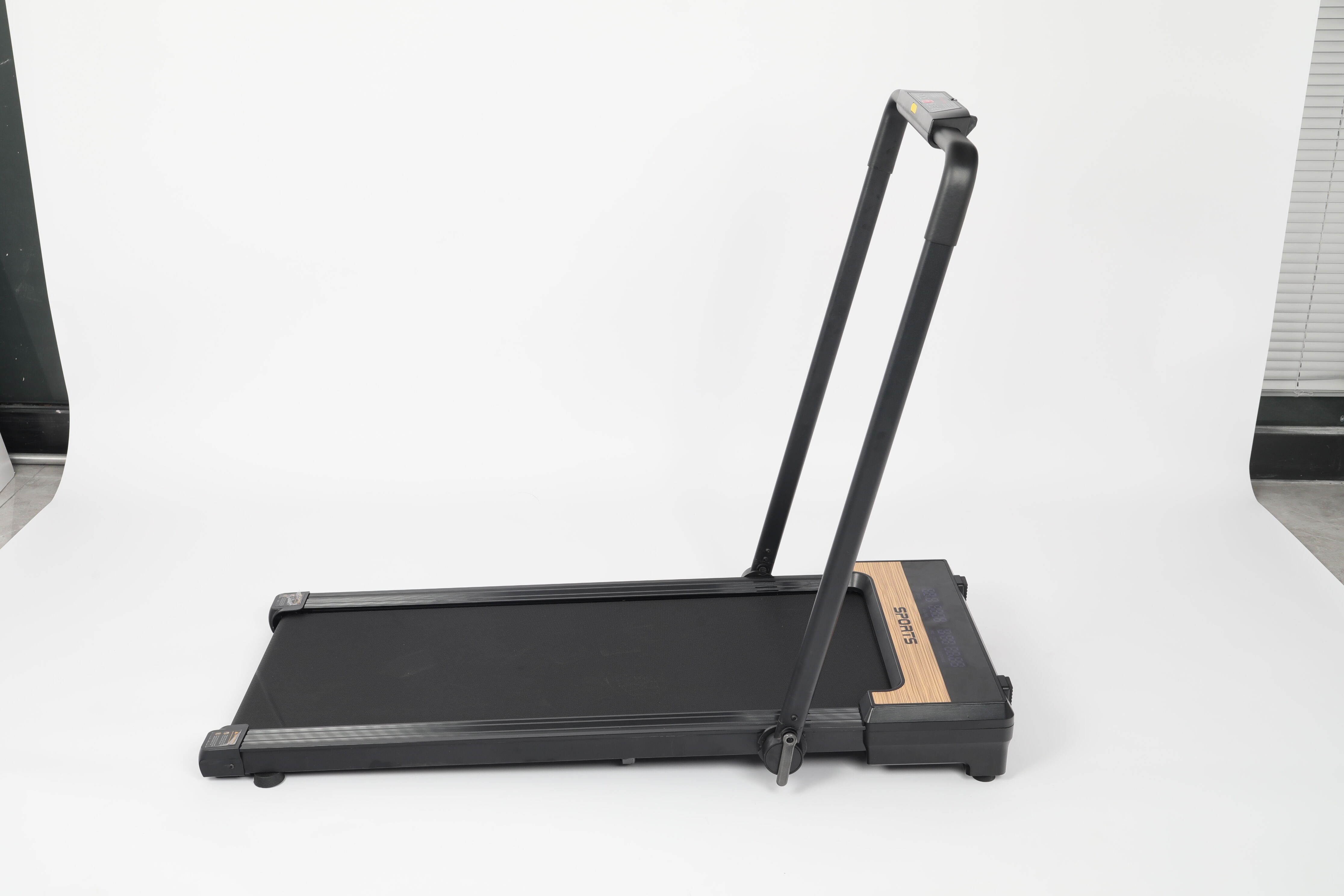 Motorised best sale incline treadmill