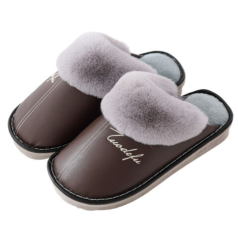 Buy Wholesale China Furry Fox Fur Slippers Female Summer Flip Flop Sandals  Trending Plush Footwear Women Fur Slides & Female Fur Slides Slipper at USD  3.2