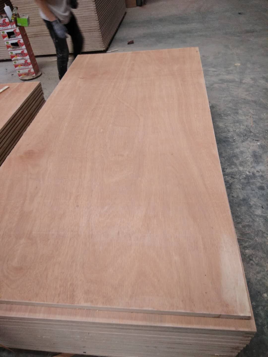 Buy Wholesale China Cheapest 1160x2400x28mm Container Flooring Plywood