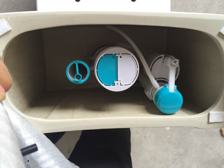 Export Standard Toilet Parts Cistern Tank Fittings Plastic Toilet ...