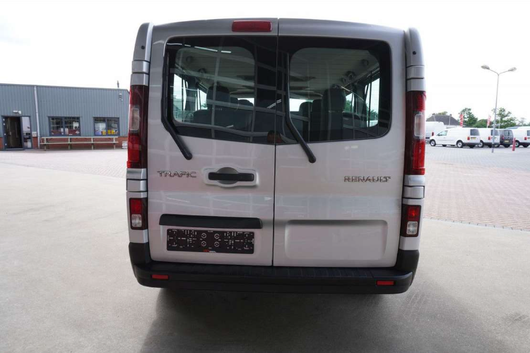 USED RENAULT TRAFIC 2016