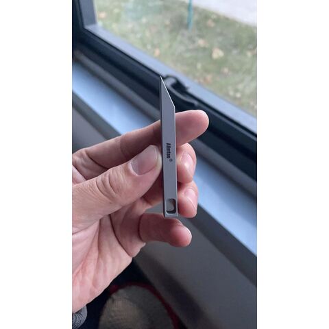 Micro EDC Pry Bar : The Keychain Pry Bar