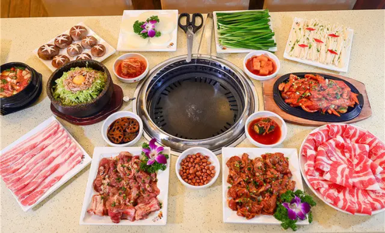 CENHOT Hot Pot With Korean Barbucue Grill Table For Restaurant