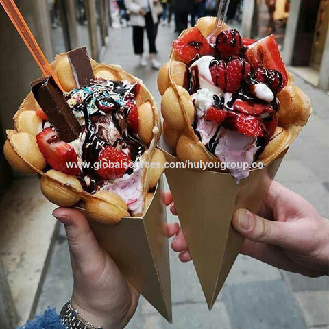 Caja de Alimentos Precio de Fábrica Maíz Huevo Bubble Waffle Embalaje de Papel Triangular Para Llevar Snack Huevo Waffles Patatas Fritas Caja de Embalaje Con Logo
