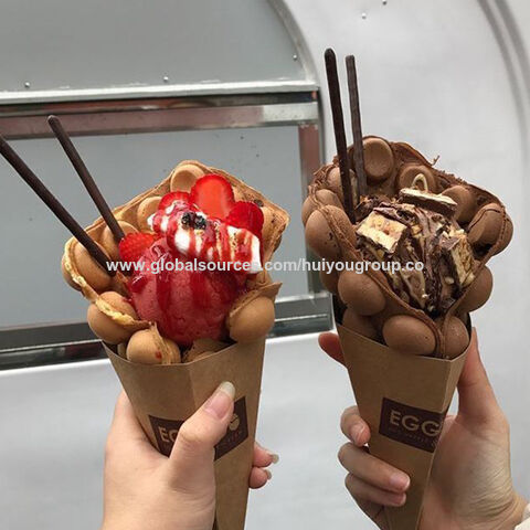 Caja de Alimentos Precio de Fábrica Maíz Huevo Bubble Waffle Embalaje de Papel Triangular Para Llevar Snack Huevo Waffles Patatas Fritas Caja de Embalaje Con Logo