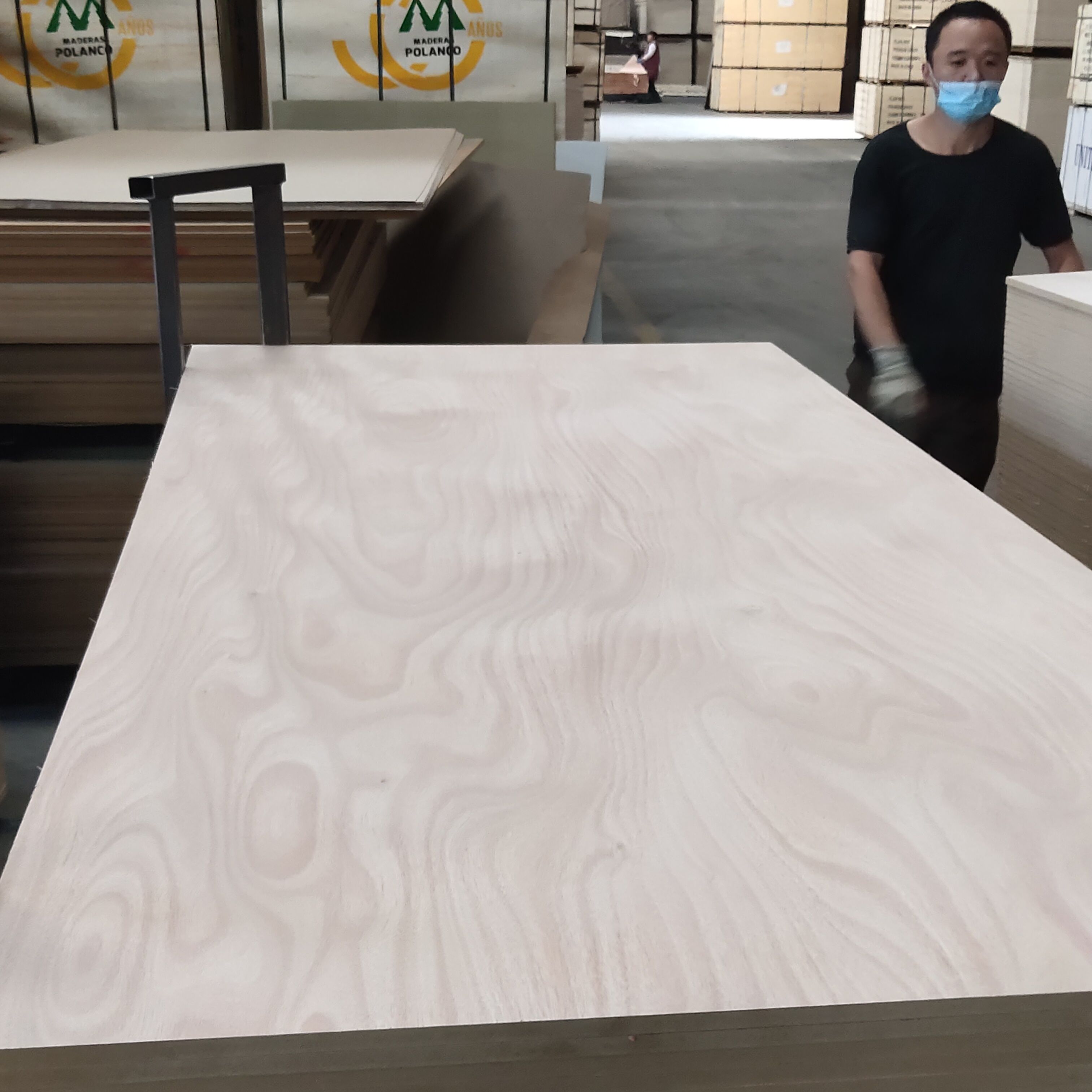 Buy Wholesale China Linyi Cheapest Factory Wholesale Veneer Mdf & Mdf