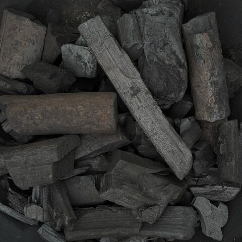 Leña de roble 100% en palés/redes a precios económicos. Leña de pino, madera de cítricos. Leña/roble de buena calidad secada al horno.