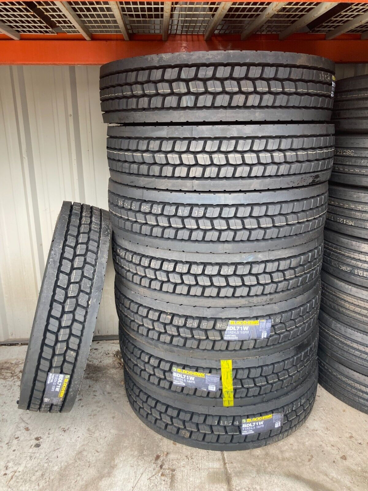 Buy Wholesale Canada 385/65r22.5 Truck Tyre,suitable For Driving, Off ...