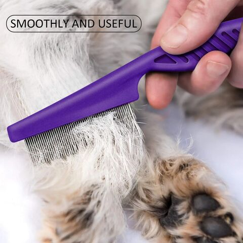 Tick comb for outlet dogs