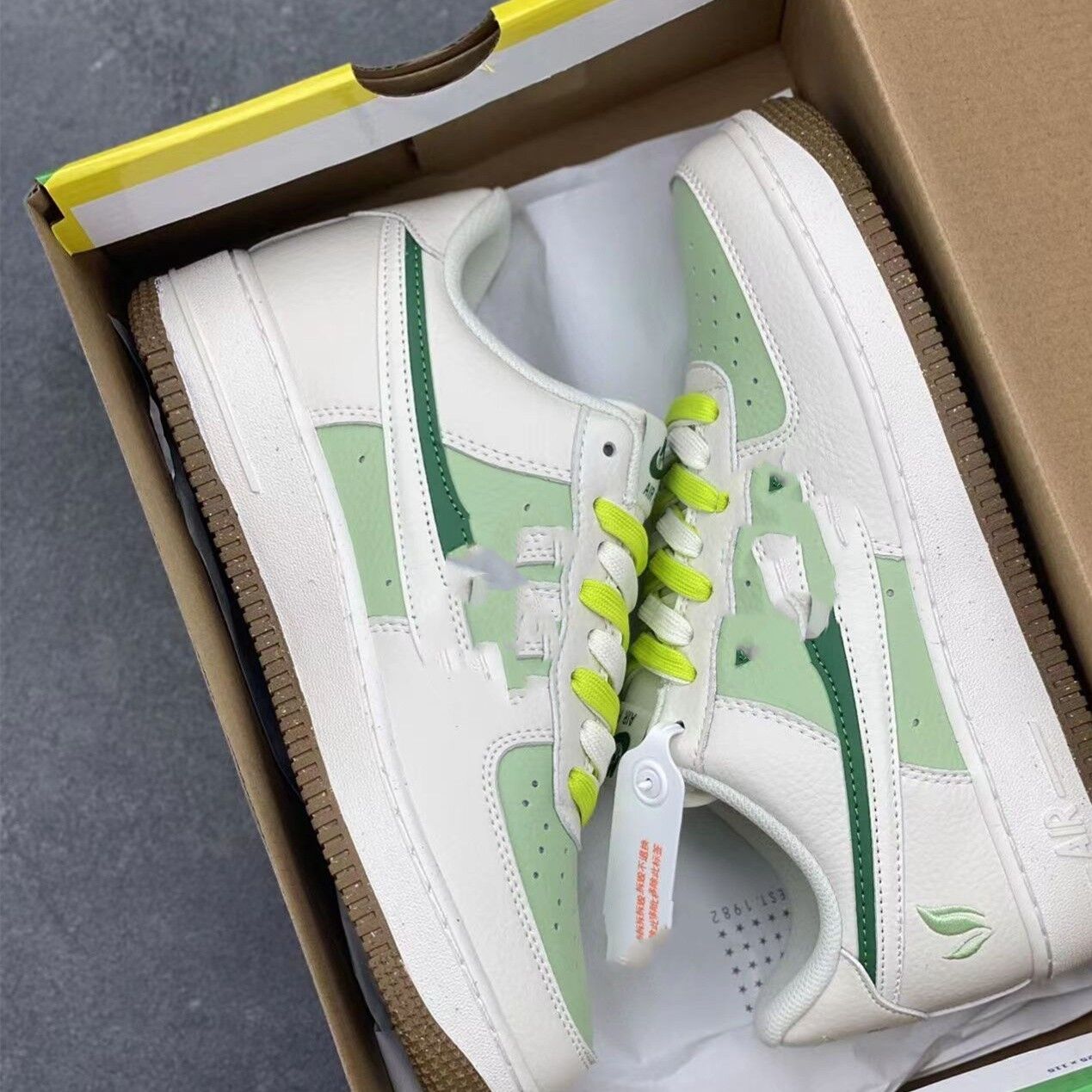 Buy Wholesale China Stockx Retro Air White Dupe Stock X Fakeed