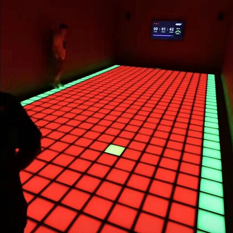 Sistema de piso LED interactivo para juegos de interior 30x30cm, juego de escuadrón, piso LED personalizado para juegos, juegos de equipo para interiores, proveedores de fábrica