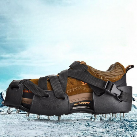 Achetez en gros Nouveau Design Réglable Antidérapant En Acier Inoxydable  Snowfield Stable Durable En Plein Air Escalade Crampons Chine et Pointes à  7.85 USD