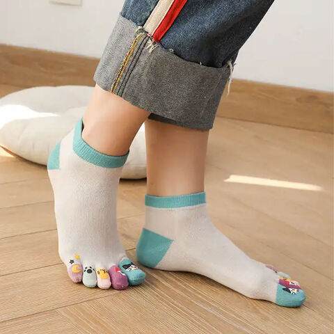 wholesale fashion five finger socks colorful