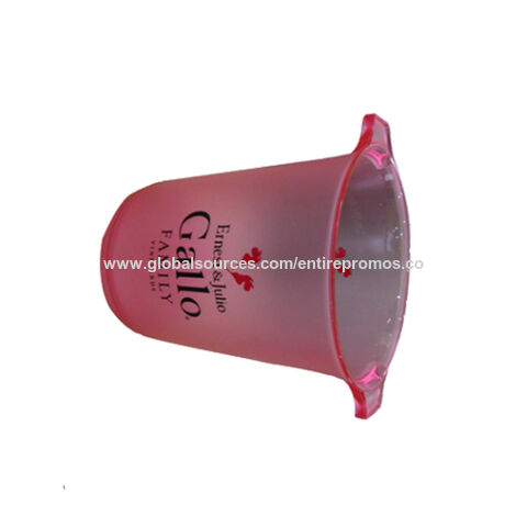 Cubiteras de plástico a bajo precio, formas, colores y logotipos personalizados disponibles.