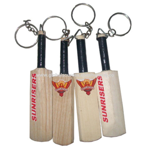 Cricket bat and ball on sale keychain