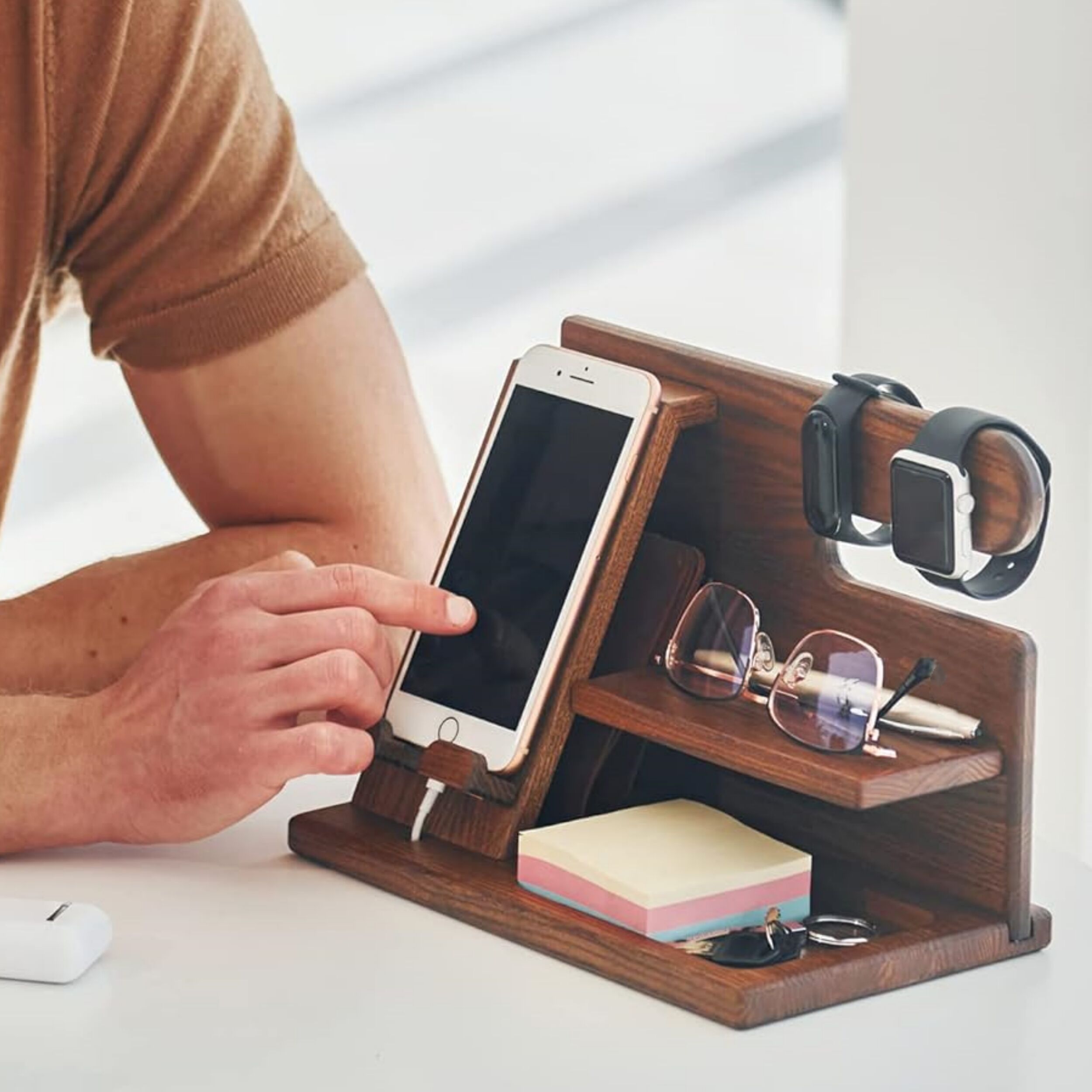 Wooden Phone Docking Station Ash Key Holder Wallet Stand Wooden Phone Docking Station Ash Key Holder Wallet Stand