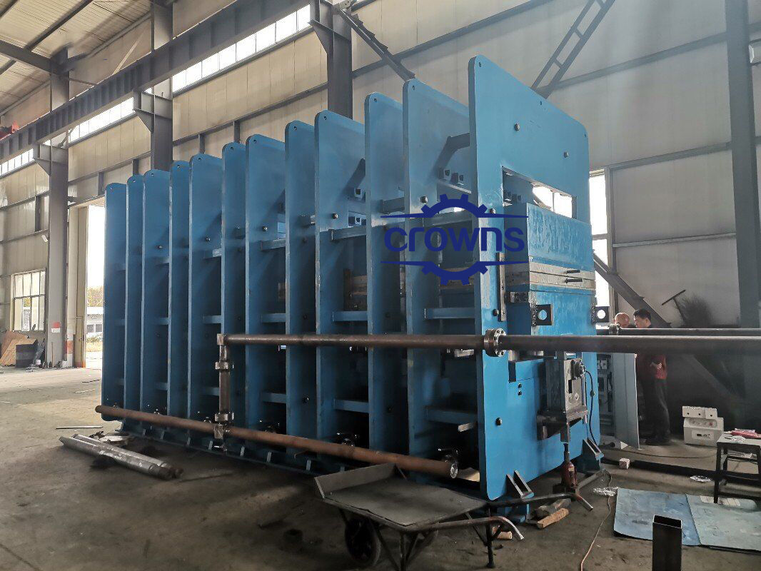 Buy Wholesale China Hot Rubber Moulding Press Conveyor Belt Hydraulic Press & Conveyor Belt