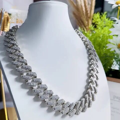 Correntes Cuban Link Curb Banhadas a Ouro com Zircônia Cúbica para Homens