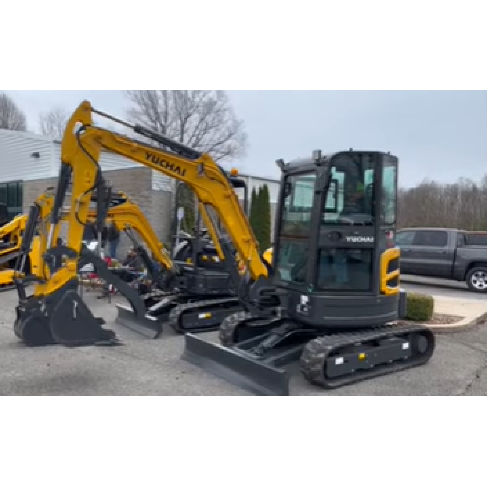 Buy China Wholesale Yuchai Mini Excavator 3.5 Ton U35 Stage 5 ...