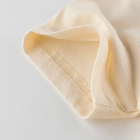 Individuell bedruckte Oversize-Baby-T-Shirts: Sonnige Babykleidung mit schneller Lieferung