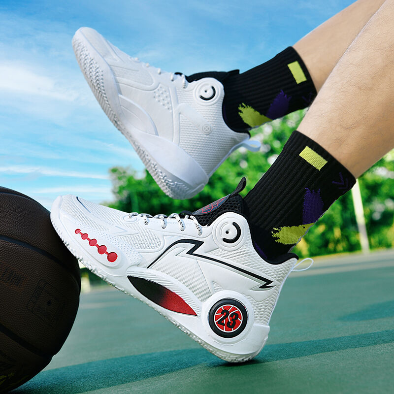 websites that sell basketball shoes