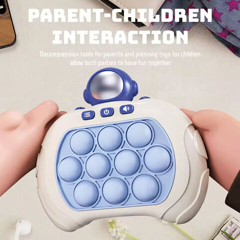 Elektronisches Quick Push Light Up Pop Puzzle Spielkonsole Handheld Konsole Press Fidget Toys Upgraded Montessori Quick Push Game
