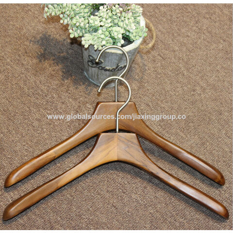 Percha de madera