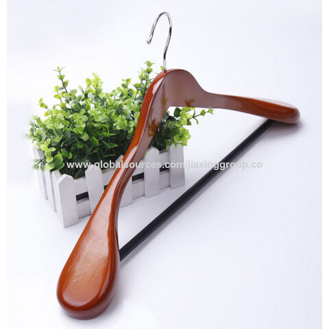 Percha de madera