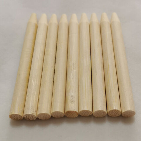 Pequeño palito de bambú grueso con logo personalizado para cigarros de hoja enrollada a mano.