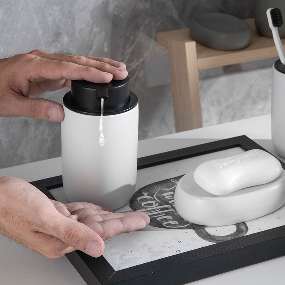 Luxury Home Black And White Ceramic Bamboo Bathroom Accessories Set ...