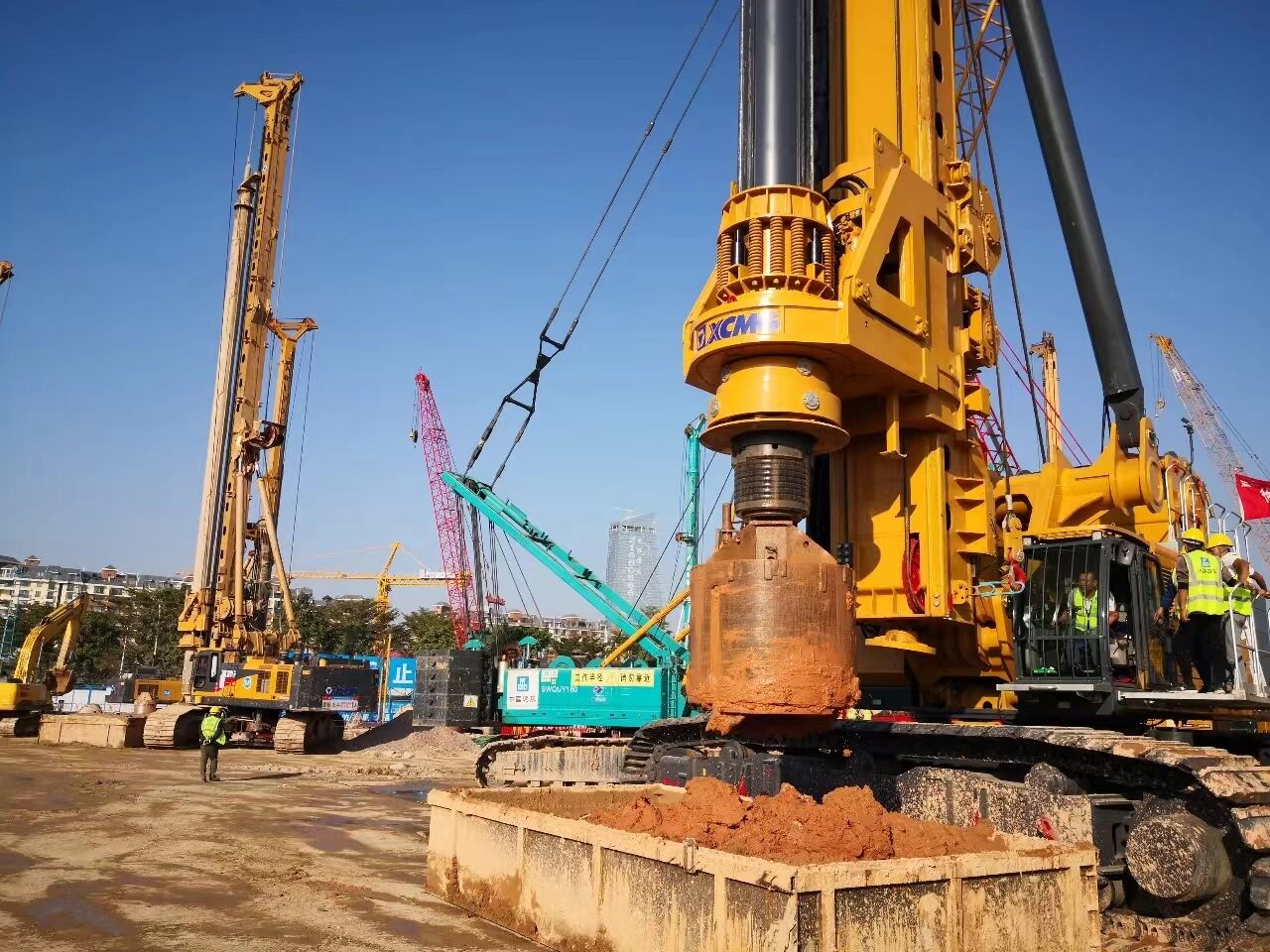Xr800e Large Piling Machine Hydraulic Rotary Drill Crawler Rotary ...