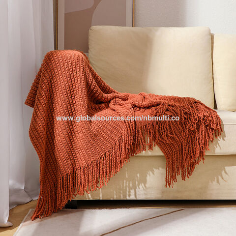 Couverture moderne tricotée à pompons, couleur unie, pour décoration de maison, canapé, fauteuil ou lit, fabriquée en Chine