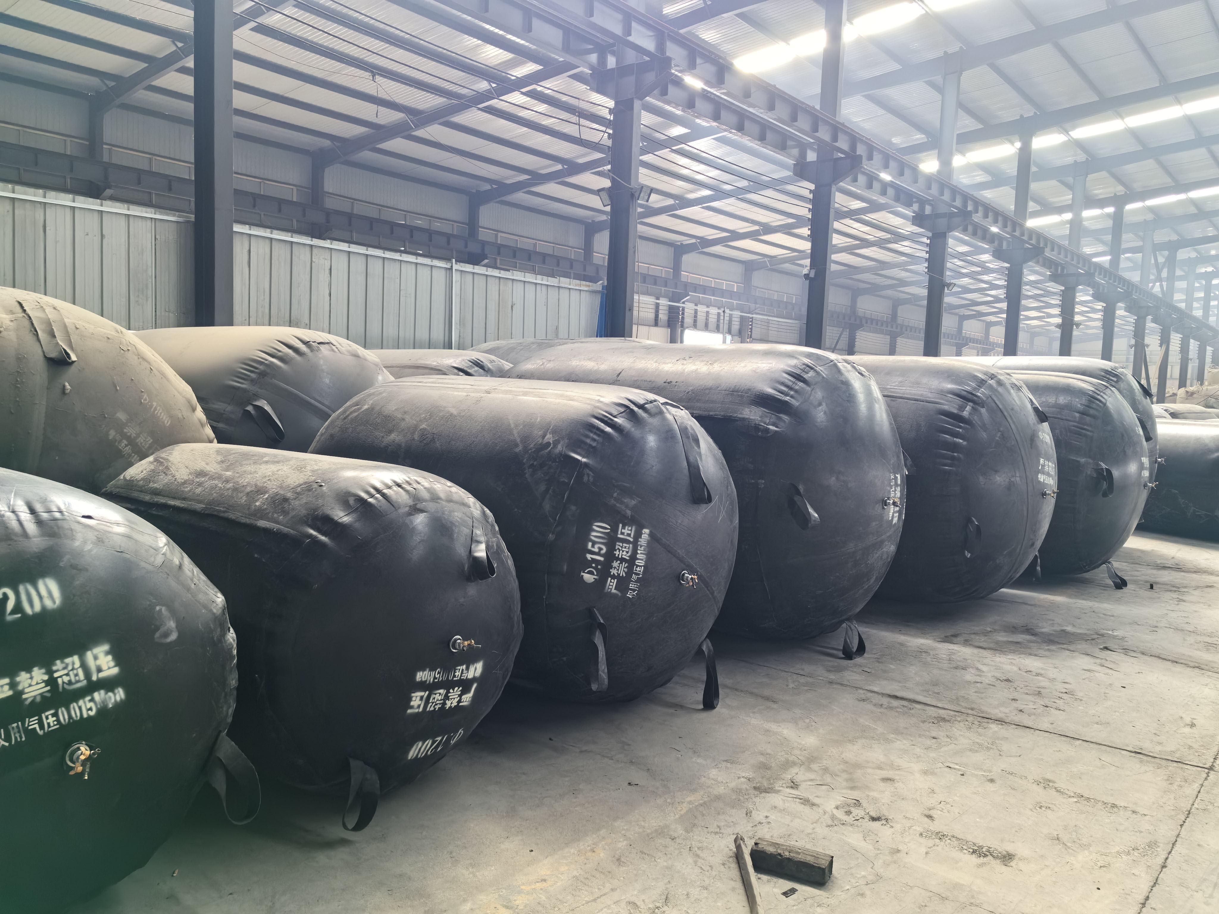 Natural Rubber Inflatable Bridge Culvert Float Airbag Rubber Airbag ...