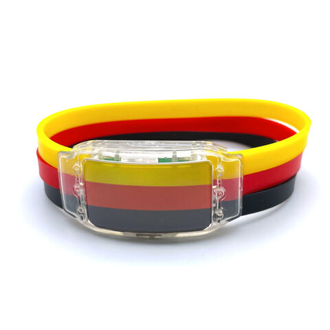 Neues Design 2025 Katar WM Armband LED Beleuchtung Flagge Silikonarmband JX