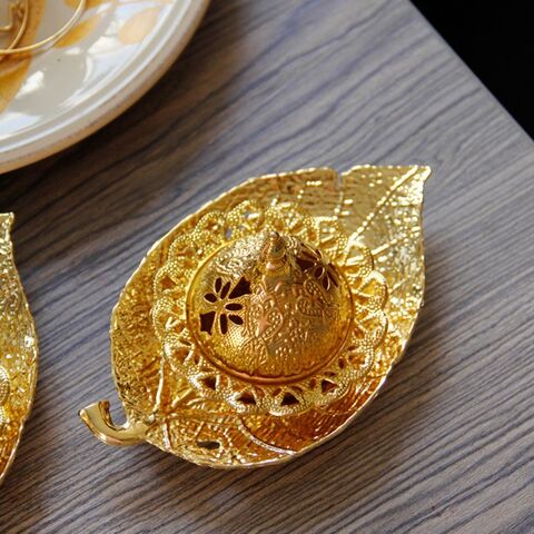 Quemador de Incienso de Mano Dorado con Diseño Calado, Soporte para Incienso en Forma de Torre Dorada, Bandeja Pequeña para Hojas, Quemador de Incienso para Fiestas Musulmanas y Decoración del Hogar