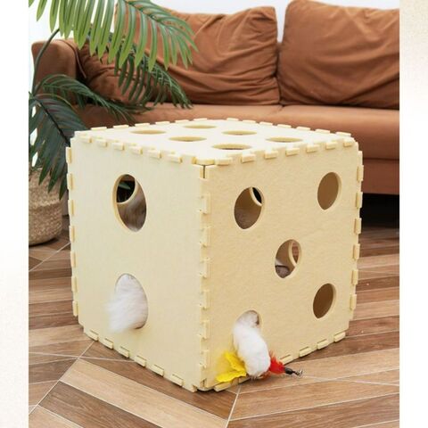 Nouveau Jouet pour Chat Petite Taille Toutes Saisons 2024 - Lit Cube Semi-Fermé