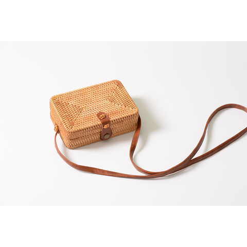 Sacs de plage de style simple et moderne pour femmes, sacs à bandoulière crochetés, sacs de voyage portables de forme ronde et carrée pour l'extérieur