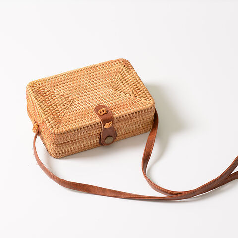 Sacs de plage de style simple et moderne pour femmes, sacs à bandoulière crochetés, sacs de voyage portables de forme ronde et carrée pour l'extérieur