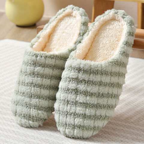 Custom free sample puffy slippers house slippers custom slipper boots felt slippers home slippers custom men's slippers